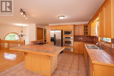 2196 FALCONCREST DRIVE Thunder Bay (Riverdale Road) Ontario photo 17