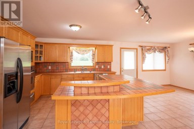 2196 FALCONCREST DRIVE Thunder Bay (Riverdale Road) Ontario photo 18