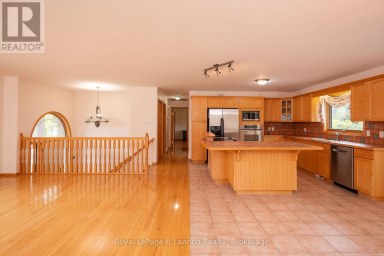 2196 FALCONCREST DRIVE Thunder Bay (Riverdale Road) Ontario photo 22