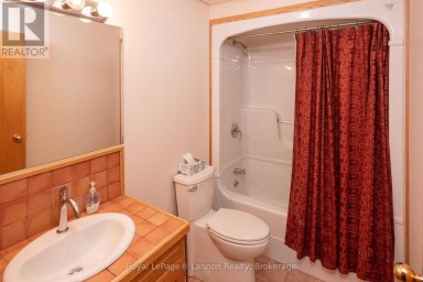 2196 FALCONCREST DRIVE Thunder Bay (Riverdale Road) Ontario photo 39