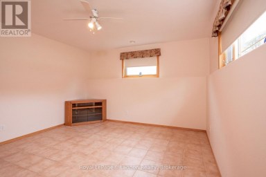 2196 FALCONCREST DRIVE Thunder Bay (Riverdale Road) Ontario photo 42