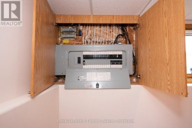 2196 FALCONCREST DRIVE Thunder Bay (Riverdale Road) Ontario photo 48
