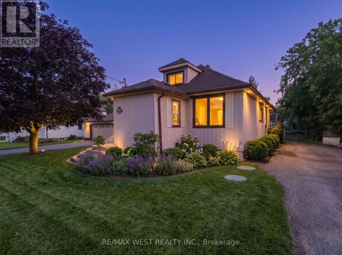 7826 YONGE STREET, Innisfil (Stroud), Ontario, L9S1L4
