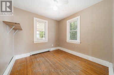 7826 YONGE STREET Innisfil (Stroud) Ontario photo 13