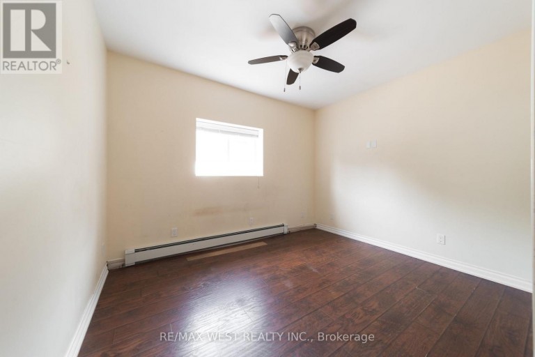 7826 YONGE STREET, Innisfil (Stroud), Ontario, L9S1L4