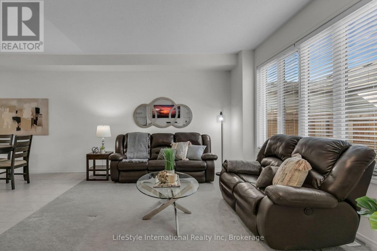 5 - 210 FARLEY ROAD W, Centre Wellington (Fergus), Ontario, N1M0H2