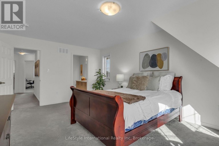 5 - 210 FARLEY ROAD W, Centre Wellington (Fergus), Ontario, N1M0H2