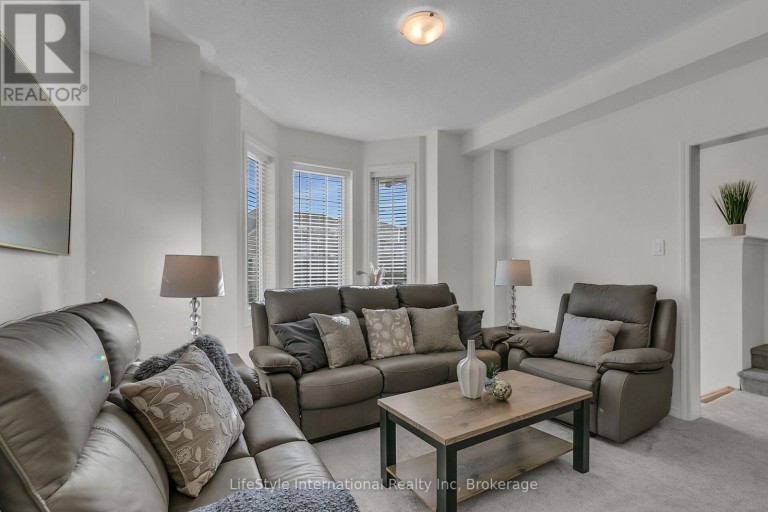 5 - 210 FARLEY ROAD W, Centre Wellington (Fergus), Ontario, N1M0H2