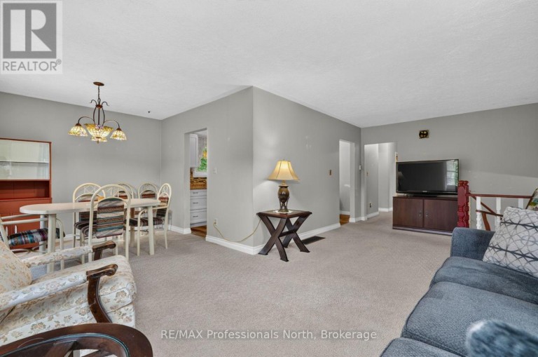 12 ANTHONY COURT, Huntsville, Ontario, P1H1T2