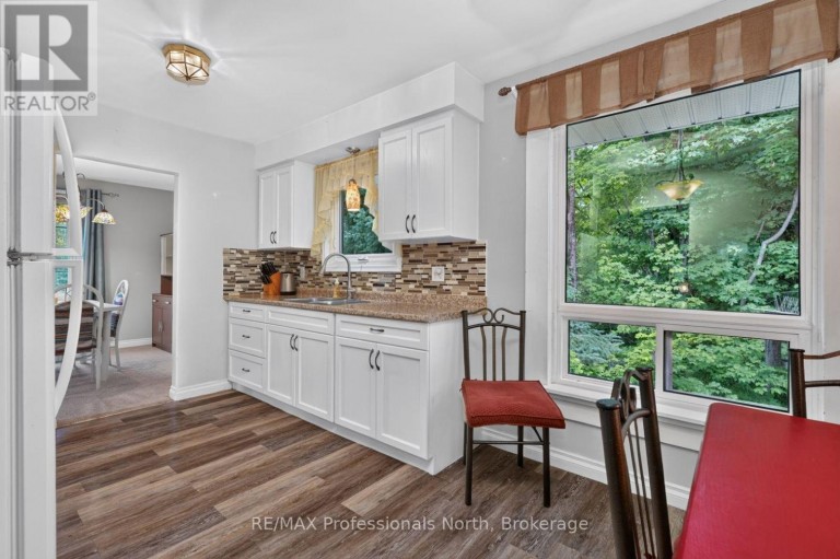 12 ANTHONY COURT, Huntsville, Ontario, P1H1T2