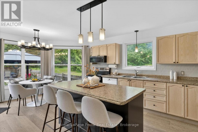 837 TINDLE BAY ROAD, Selwyn, Ontario, K9J0C5
