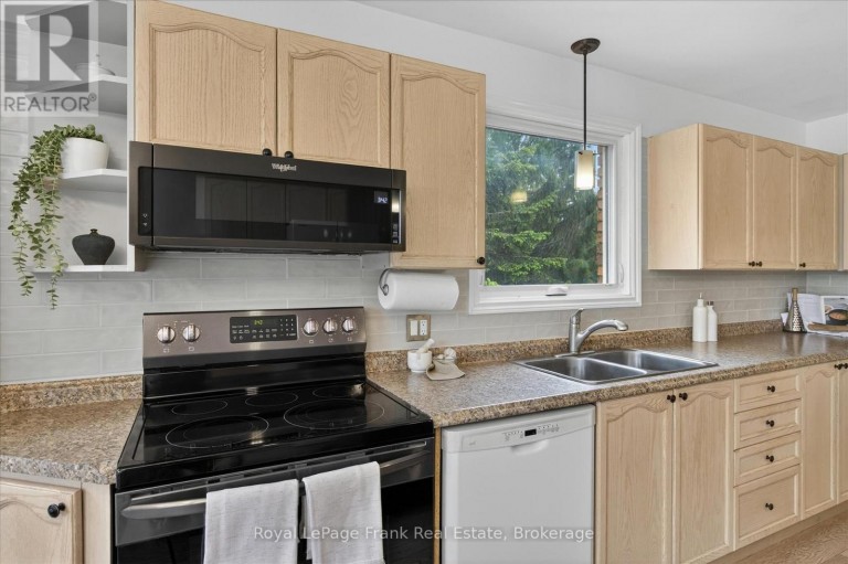 837 TINDLE BAY ROAD, Selwyn, Ontario, K9J0C5