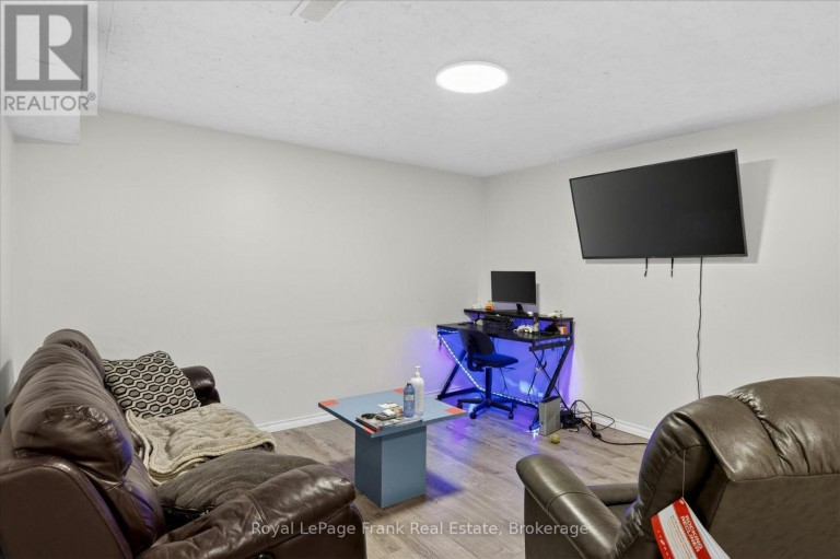 837 TINDLE BAY ROAD, Selwyn, Ontario, K9J0C5