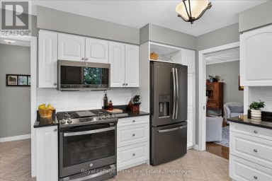 3124 FRANCES STEWART ROAD Peterborough (Ashburnham Ward 4) Ontario photo 12