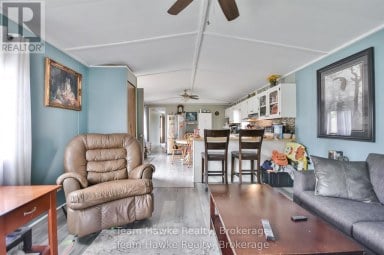 48 NORTHLAND DRIVE Midland Ontario photo 10