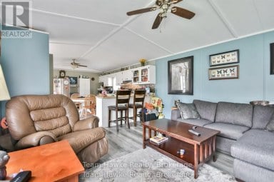 48 NORTHLAND DRIVE Midland Ontario photo 9