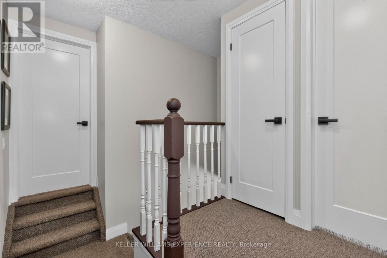 9 - 38 KENWELL CRESCENT, Barrie (Holly), Ontario, L4N0Z6