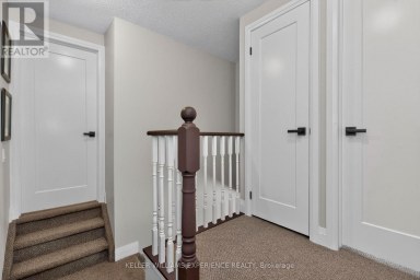 9 - 38 KENWELL CRESCENT Barrie (Holly) Ontario photo 12
