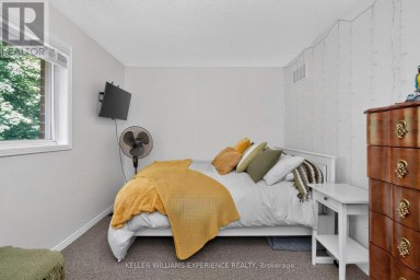 9 - 38 KENWELL CRESCENT Barrie (Holly) Ontario photo 18