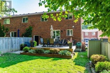 9 - 38 KENWELL CRESCENT Barrie (Holly) Ontario photo 32