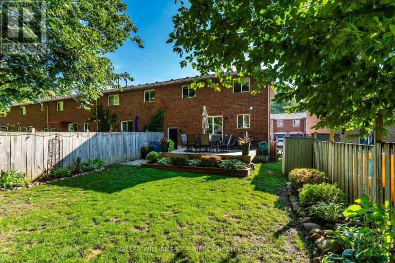 9 - 38 KENWELL CRESCENT, Barrie (Holly), Ontario, L4N0Z6