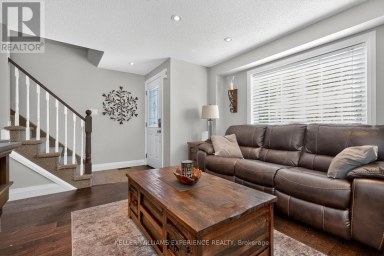 9 - 38 KENWELL CRESCENT Barrie (Holly) Ontario photo 4