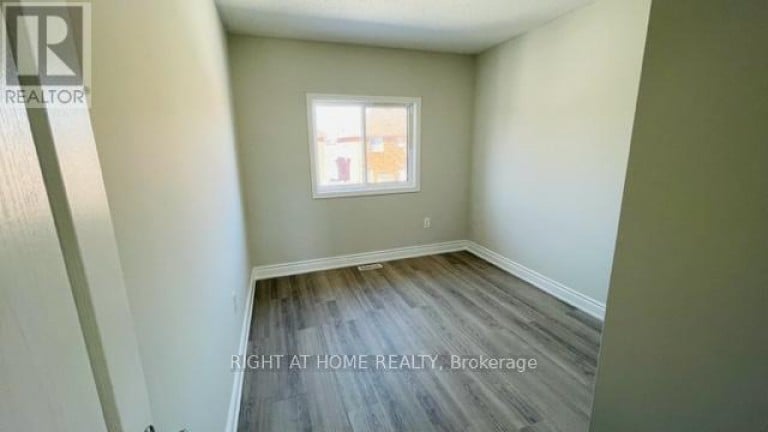 140 SYDENHAM WELLS ROAD, Barrie (Georgian Drive), Ontario, L4M6T3
