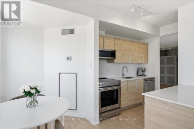 1401 - 135 JAMES STREET S Hamilton (Corktown) Ontario photo 13