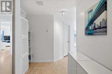 1401 - 135 JAMES STREET S Hamilton (Corktown) Ontario photo 8