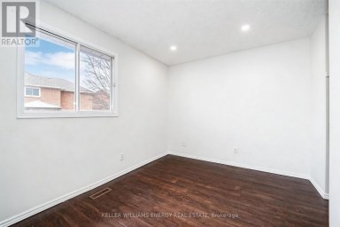 23 DOWNHAM DRIVE Clarington (Bowmanville) Ontario photo 18