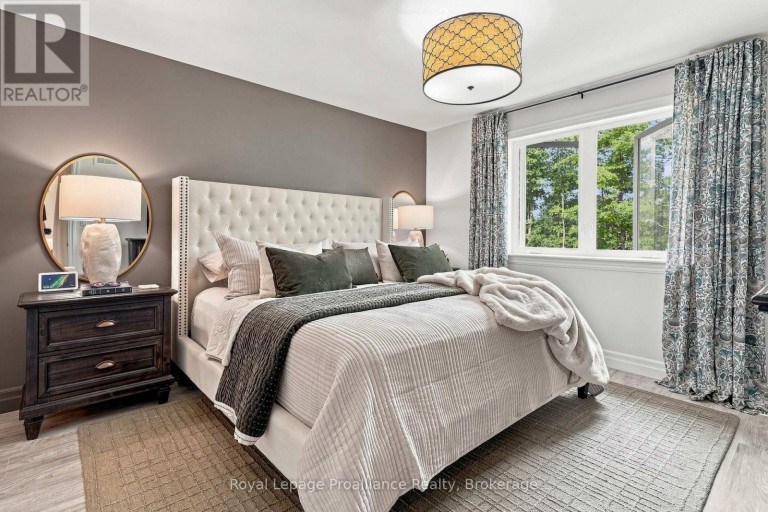 93 APPLEDENE DRIVE, Quinte West (Murray Ward), Ontario, K8V0L4