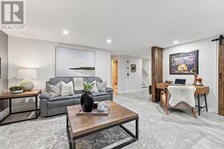 93 APPLEDENE DRIVE, Quinte West (Murray Ward), Ontario, K8V0L4