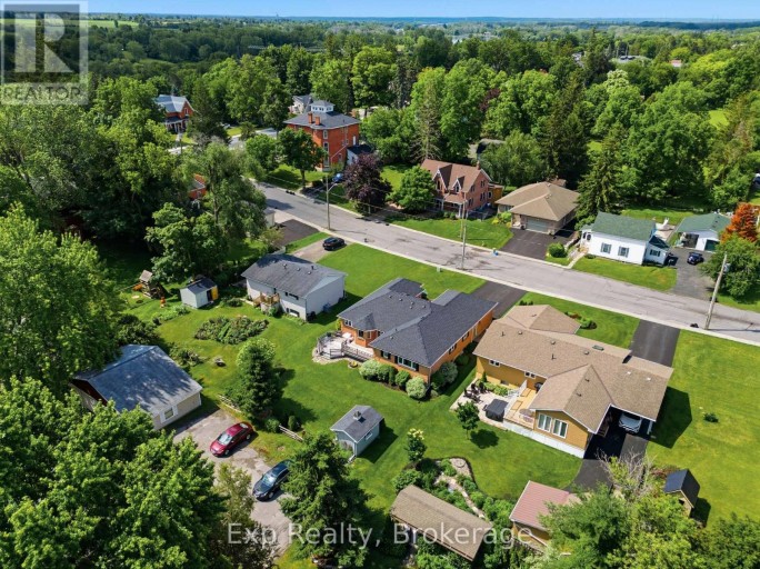 121 SIMCOE STREET, Greater Napanee (Greater Napanee), Ontario, K7R2X5