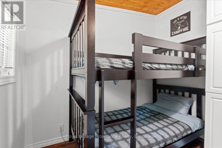 17 HALCOMB LANE, Limerick, Ontario, K0L1P0
