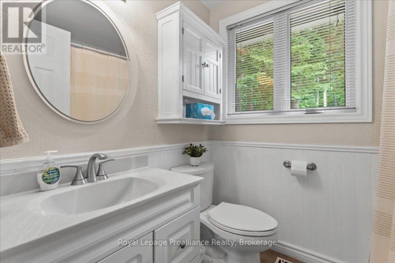 17 HALCOMB LANE, Limerick, Ontario, K0L1P0