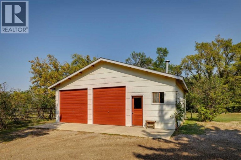 141034 Township Road 190, Rural Newell, County of, Alberta, T1R1B6
