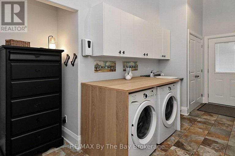 320 BIRCH STREET, Collingwood, Ontario, L9Y2V7