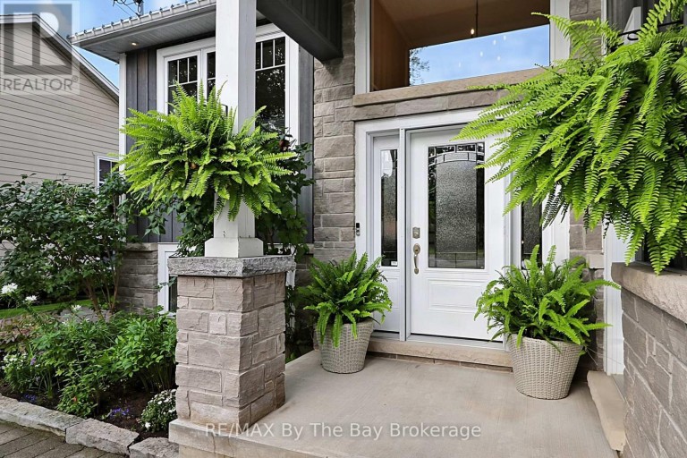 320 BIRCH STREET, Collingwood, Ontario, L9Y2V7