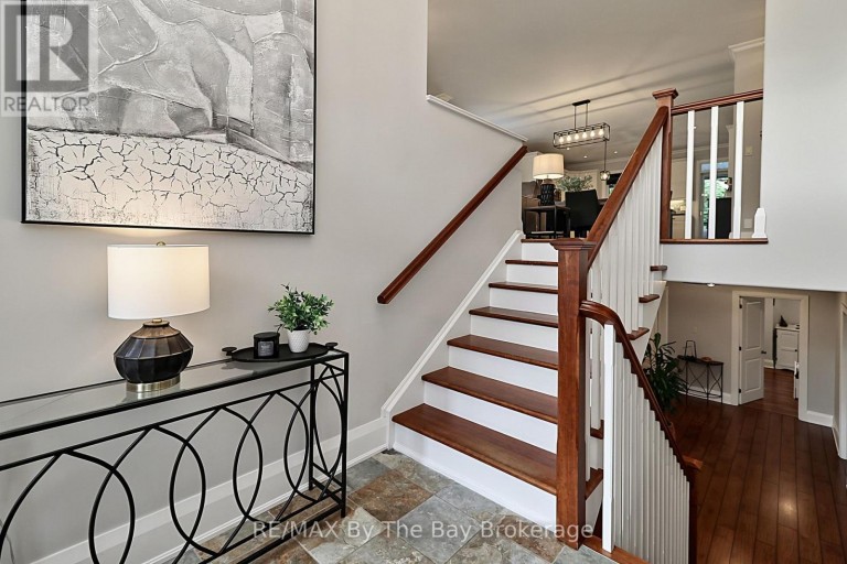 320 BIRCH STREET, Collingwood, Ontario, L9Y2V7