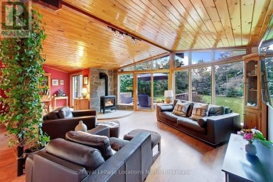 417057 TENTH LINE Blue Mountains Ontario photo 4