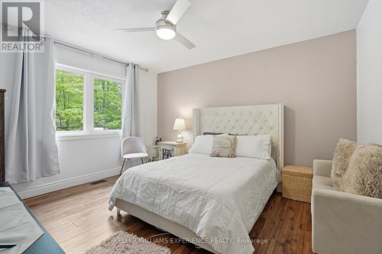 2 SEELEY COURT, Wasaga Beach, Ontario, L9Z2A7