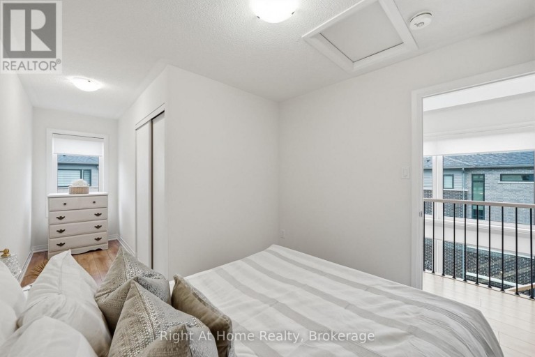 52 EMMAS WAY, Whitby (Taunton North), Ontario, L1R0S7