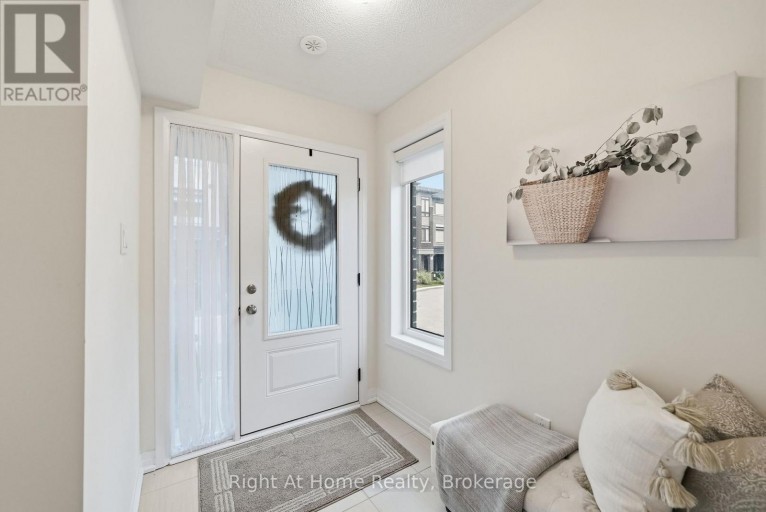 52 EMMAS WAY, Whitby (Taunton North), Ontario, L1R0S7