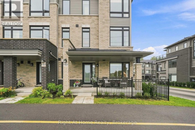 52 EMMAS WAY, Whitby (Taunton North), Ontario, L1R0S7