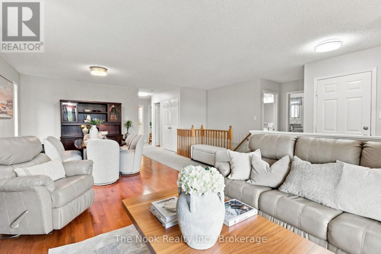 638 LONGWORTH AVENUE, Clarington (Bowmanville), Ontario, L1C5B8