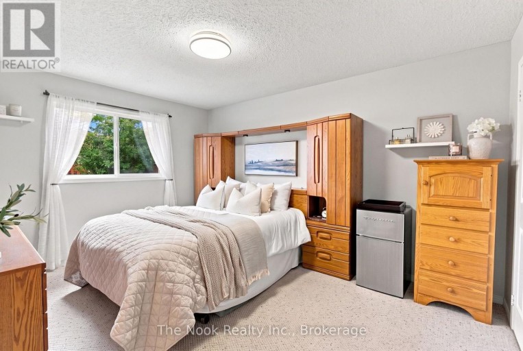 638 LONGWORTH AVENUE, Clarington (Bowmanville), Ontario, L1C5B8