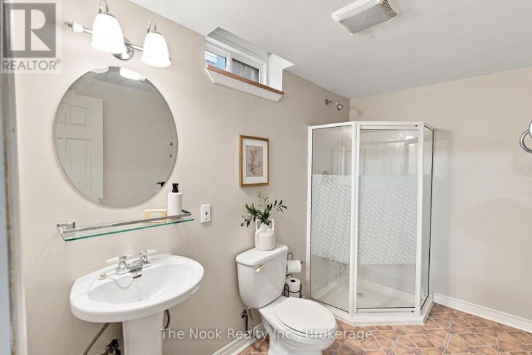 638 LONGWORTH AVENUE, Clarington (Bowmanville), Ontario, L1C5B8