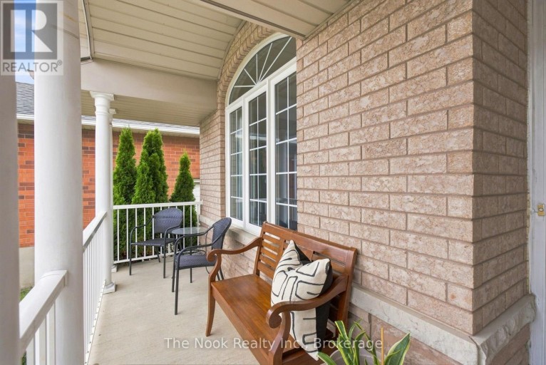 638 LONGWORTH AVENUE, Clarington (Bowmanville), Ontario, L1C5B8