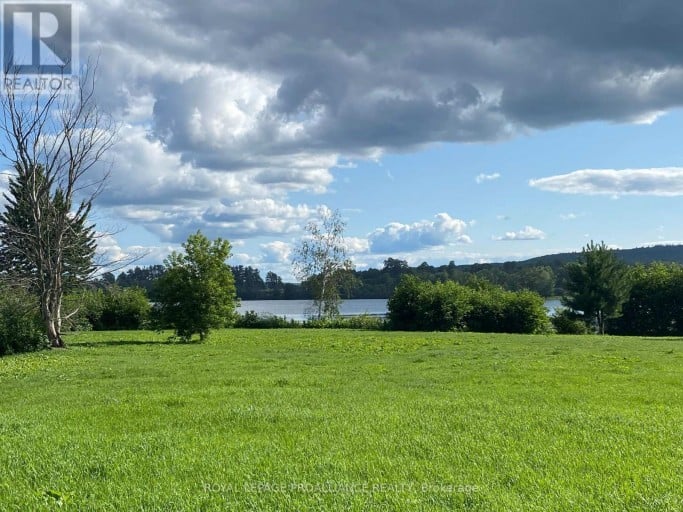 107A LAKESHORE DRIVE, Madawaska Valley, Ontario, K0J1B0