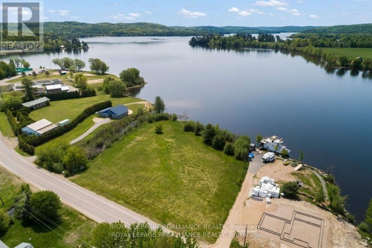 107A LAKESHORE DRIVE, Madawaska Valley, Ontario, K0J1B0